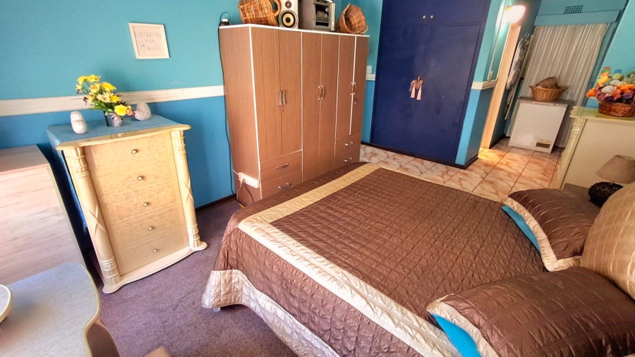 4 Bedroom Property for Sale in Vaalpark Free State